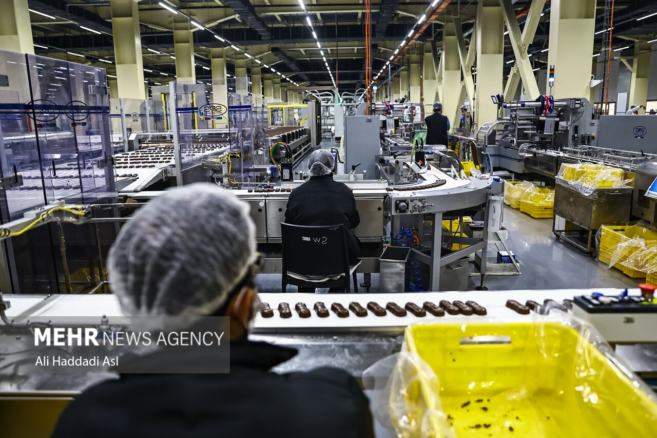 بازدید مخبر از یک مجموعه دانش بنیان تولید مواد غذایی