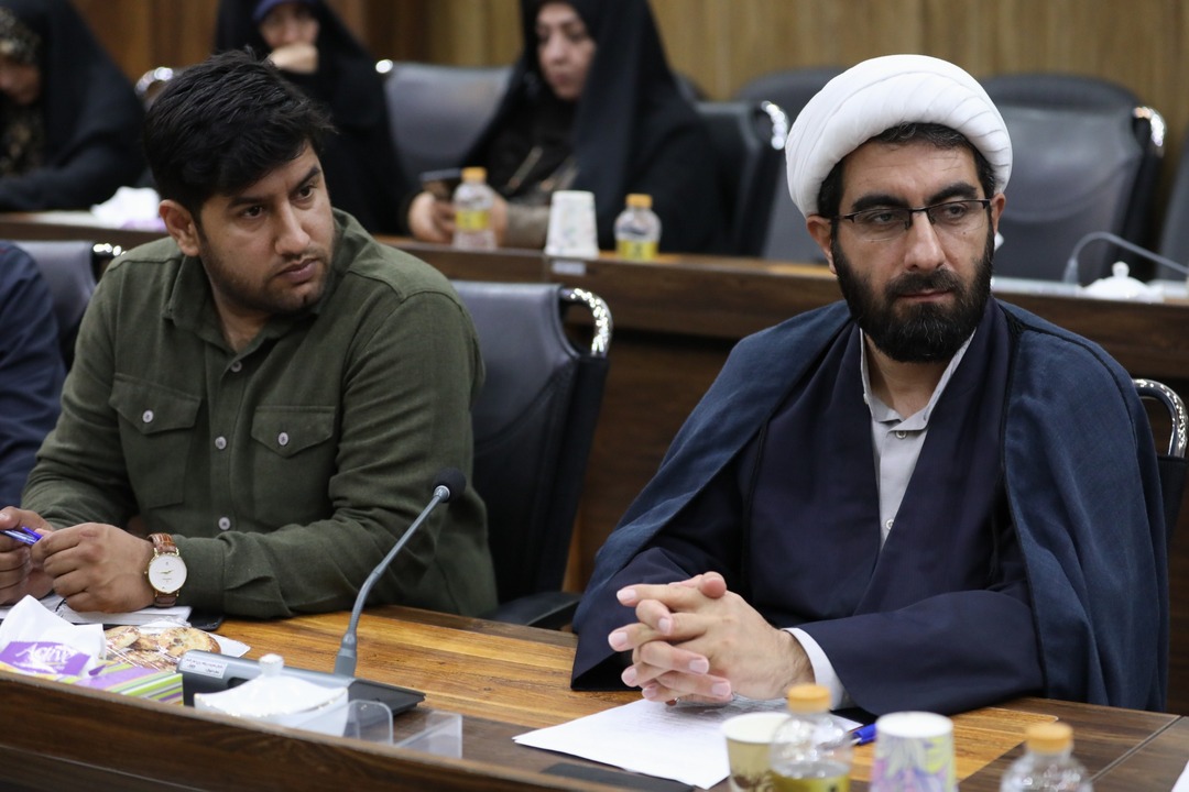 نشست صمیمانه فعالان فرهنگی و اجتماعی استان گلستان با قالیباف