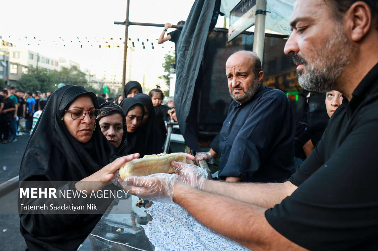 موکب‌های پذیرایی از زائران رضوی