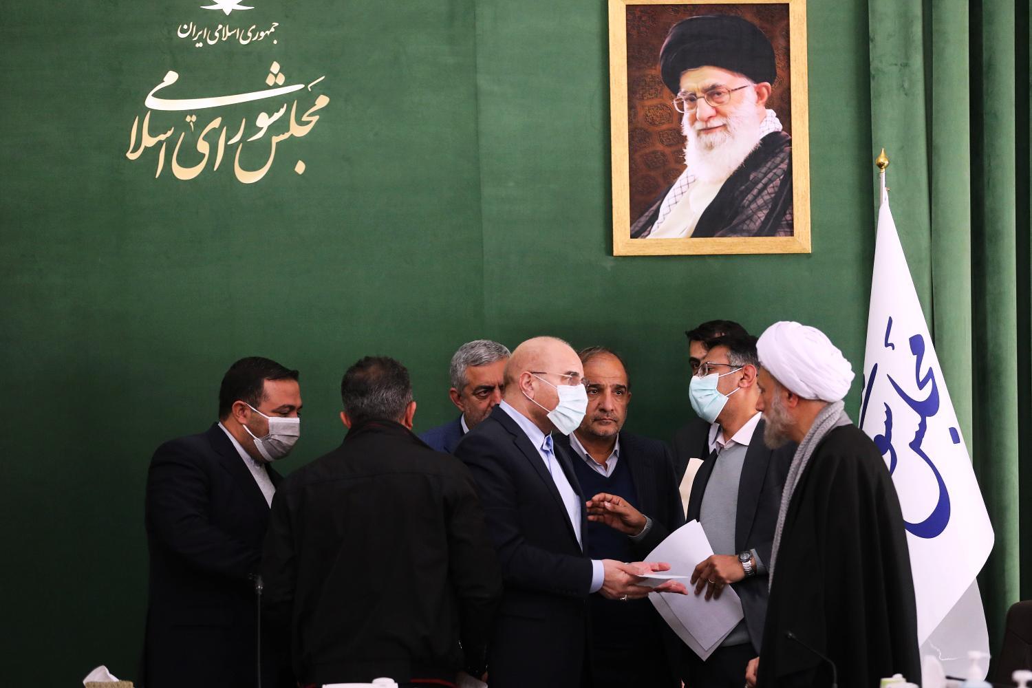 نشست مجمع نمایندگان استان فارس با قالیباف