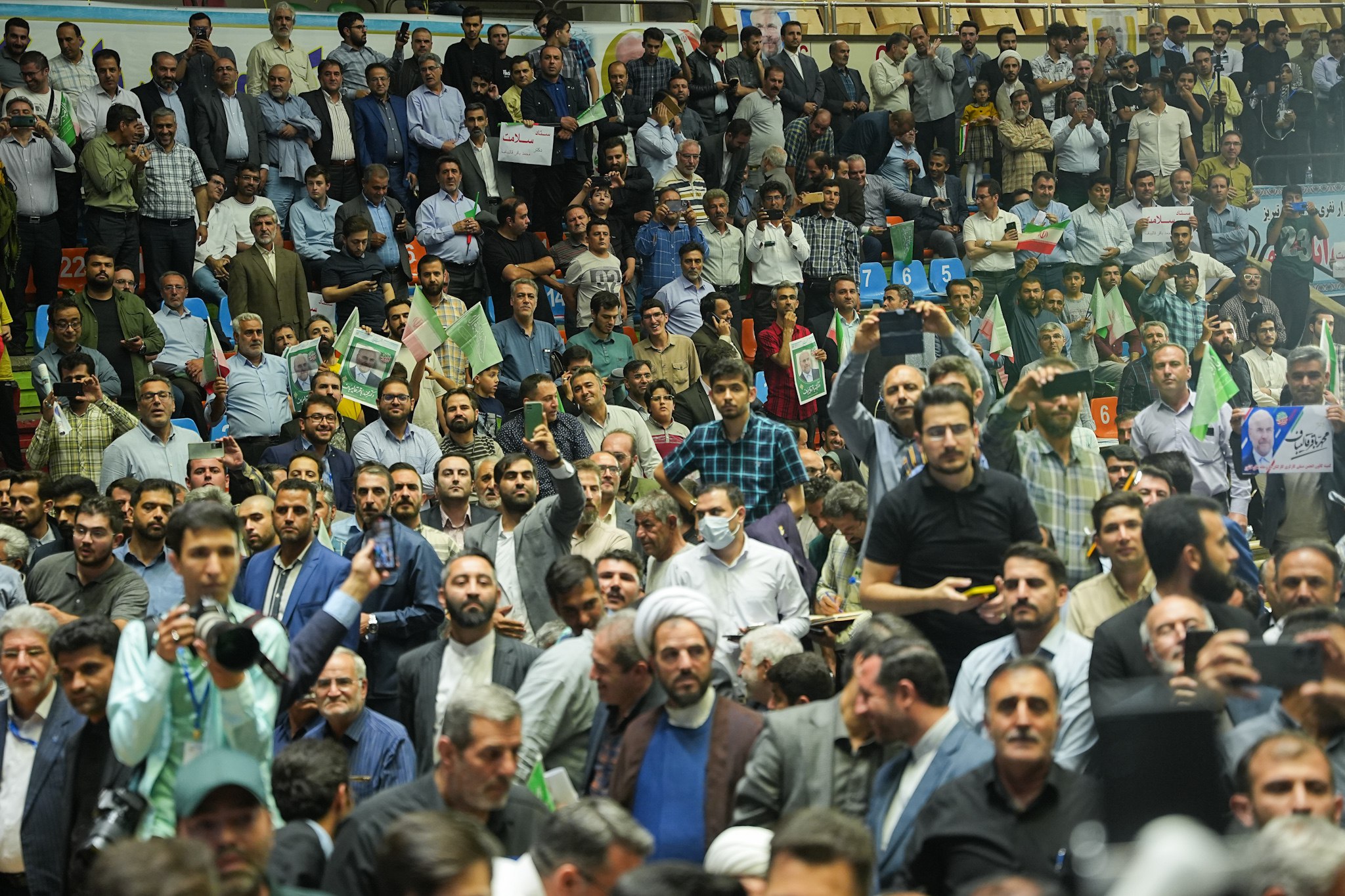 حضور محمدباقر قالیباف در جمع مردم پرشور تبریز