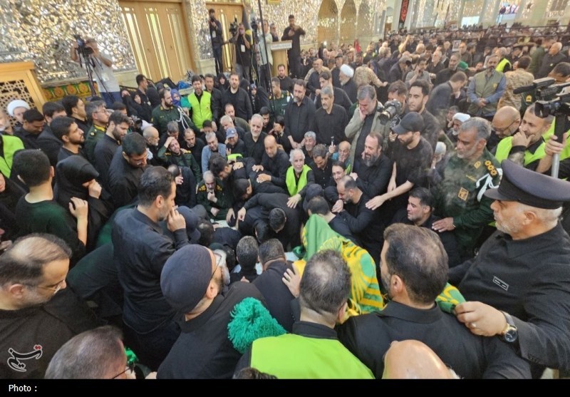 پیکر شهید‌ سلامی ‌در حرم عبدالعظیم‌