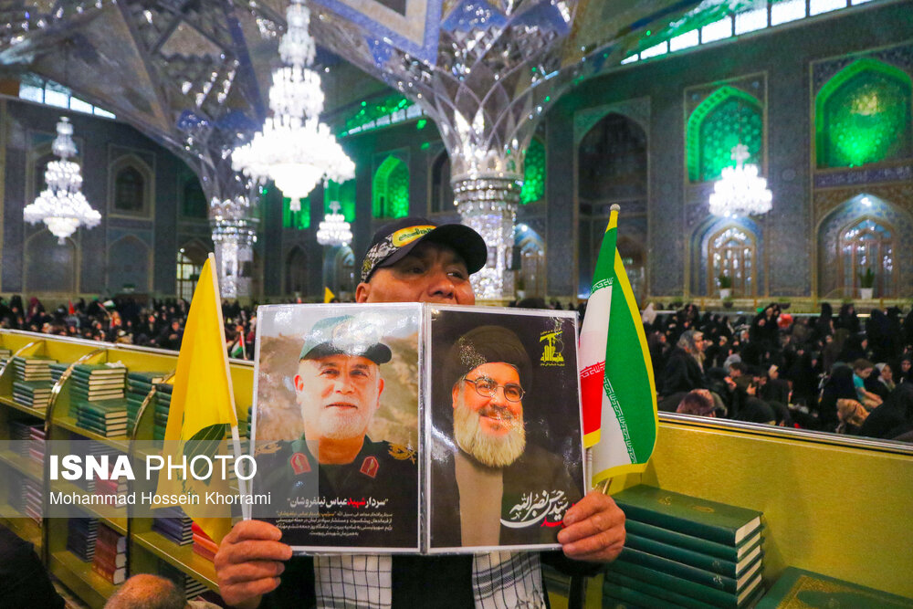 مراسم گرامیداشت شهید سیدحسن نصرالله همزمان با تشییع شهدا در لبنان - مشهد