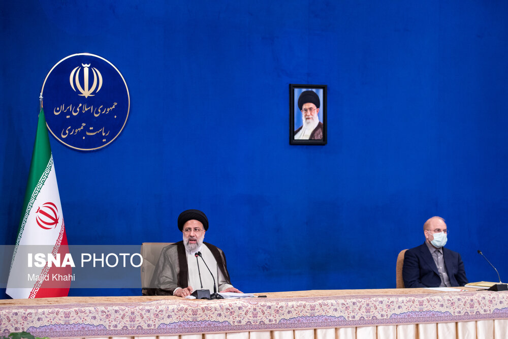 جلسه شورای عالی انقلاب فرهنگی 