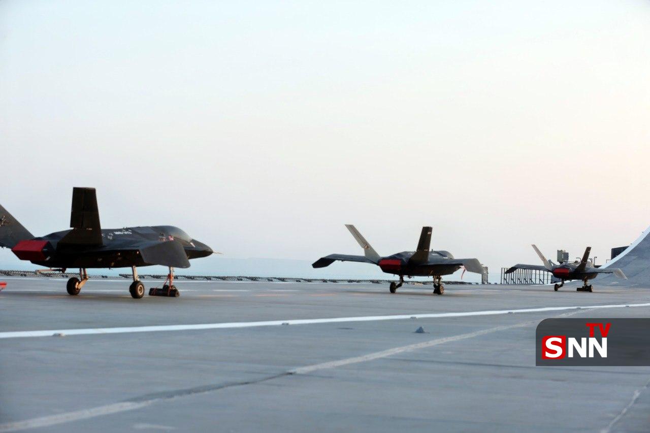 تصاویری از پهپادهای قائم بر روی ناو پهپادبر شهید بهمن باقری 