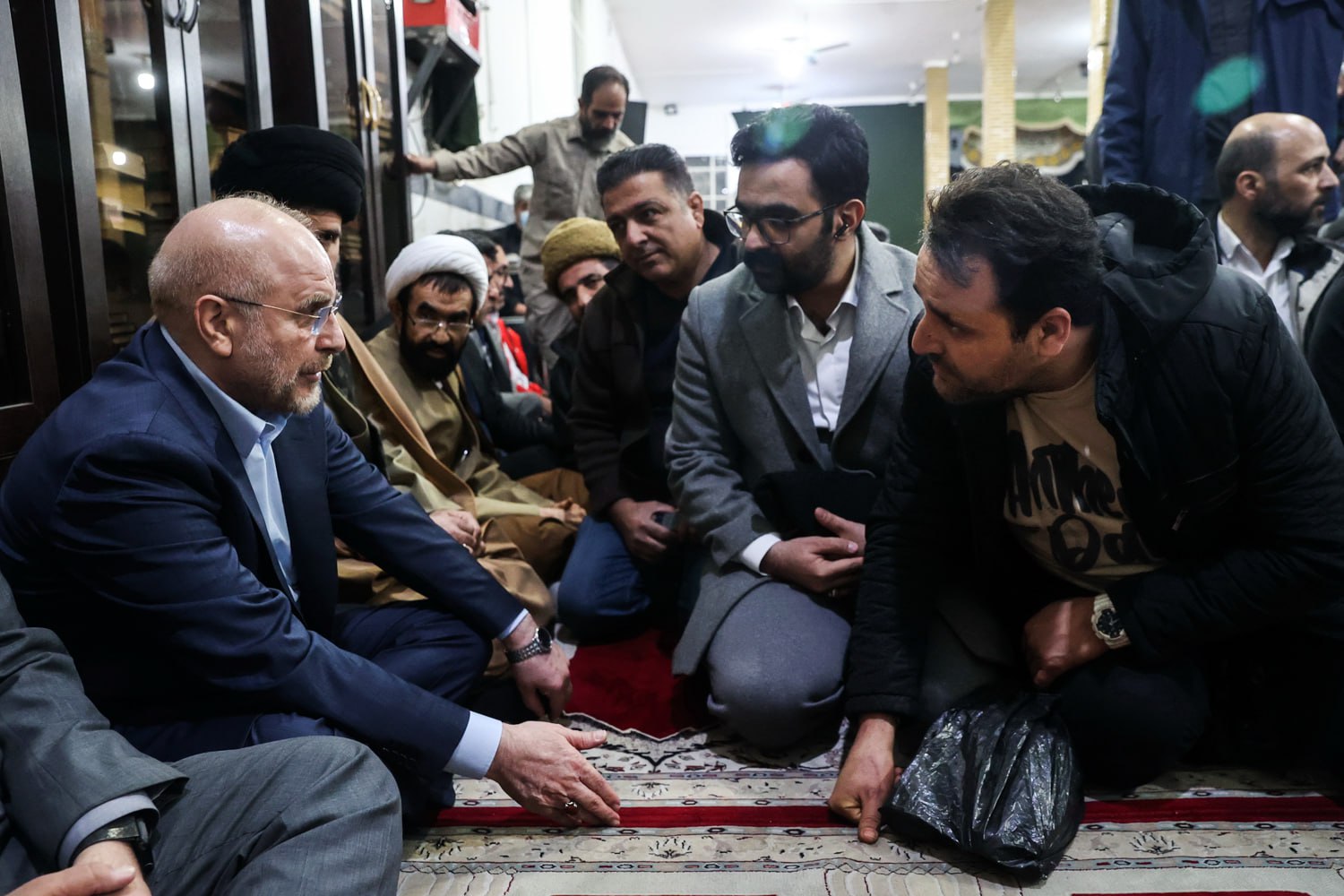 گفت‌وگوی قالیباف با مردم عزیز شهرستان بومهن در مسجد جامع اهل‌بیت (ع)