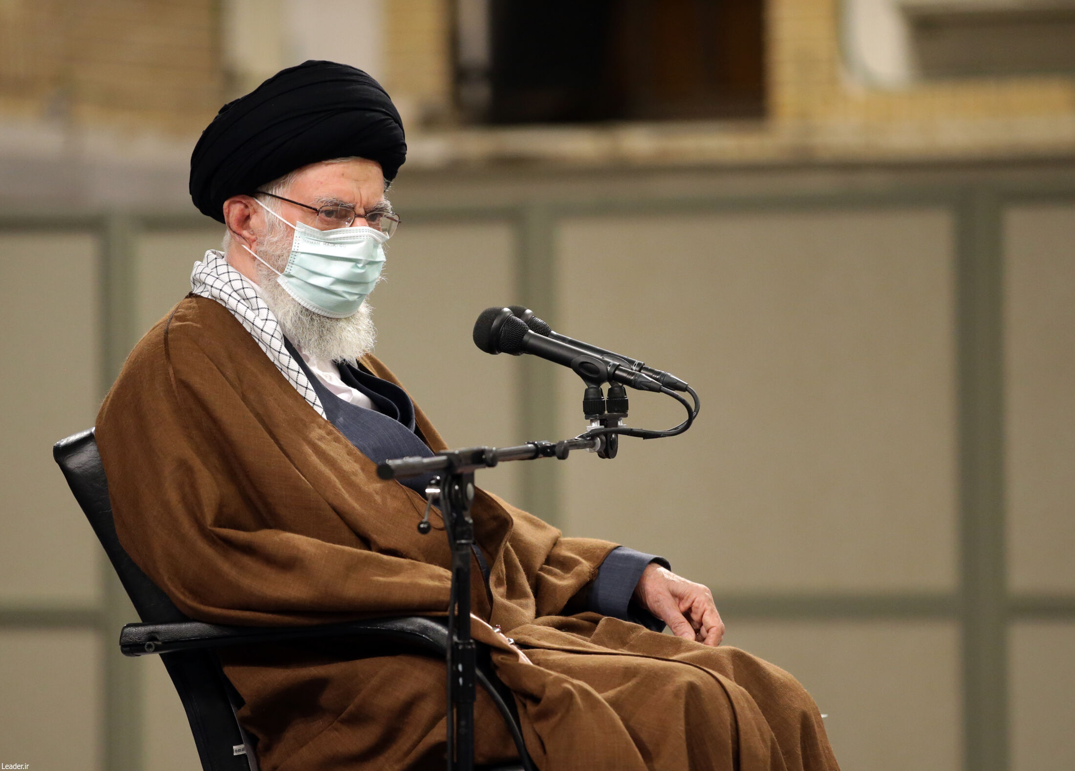 دیدار جمعی از فعالان بخش‌های تولید با رهبر انقلاب