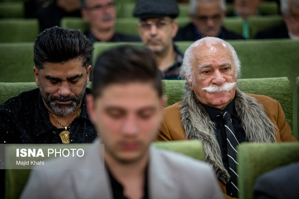 بازیگران در مراسم ختم مرحوم عنایت بخشی