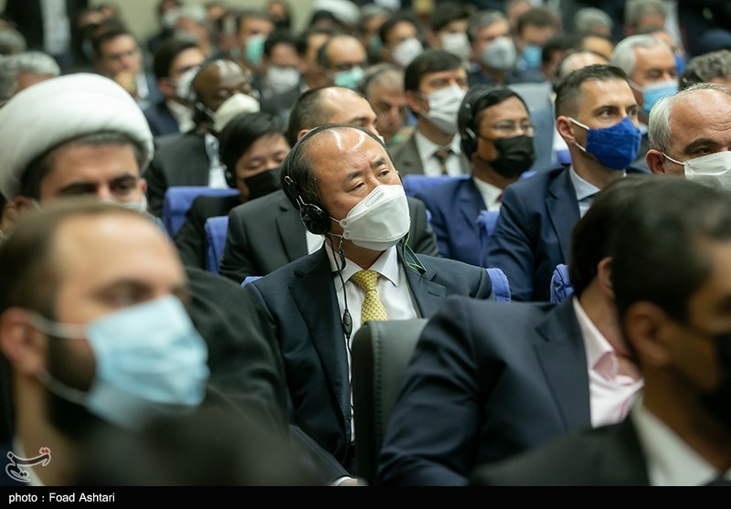 حضور قالیباف در افتتاحیه نمایشگاه نفت و گاز