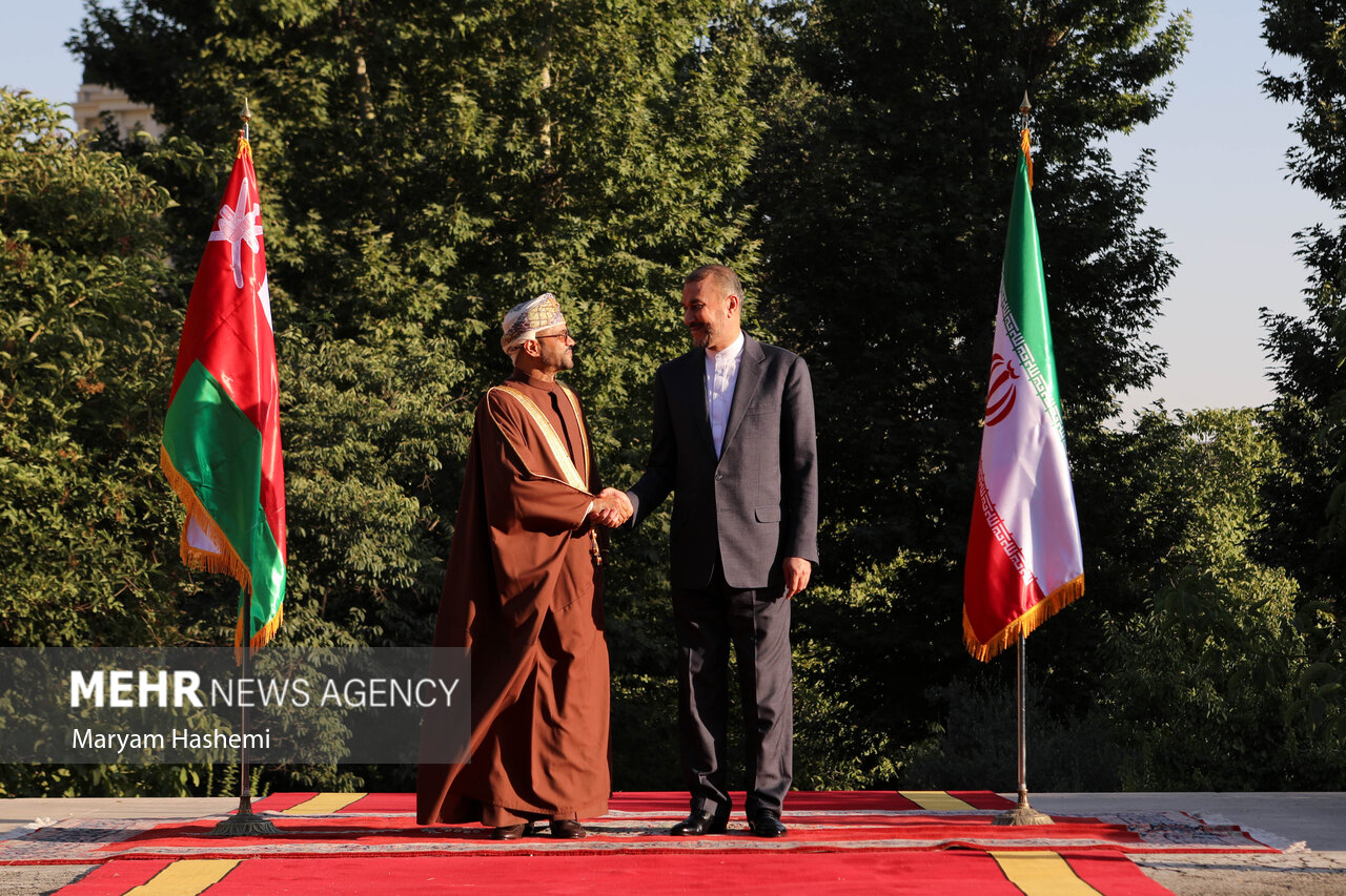 دیدار وزرای خارجه عمان و ایران