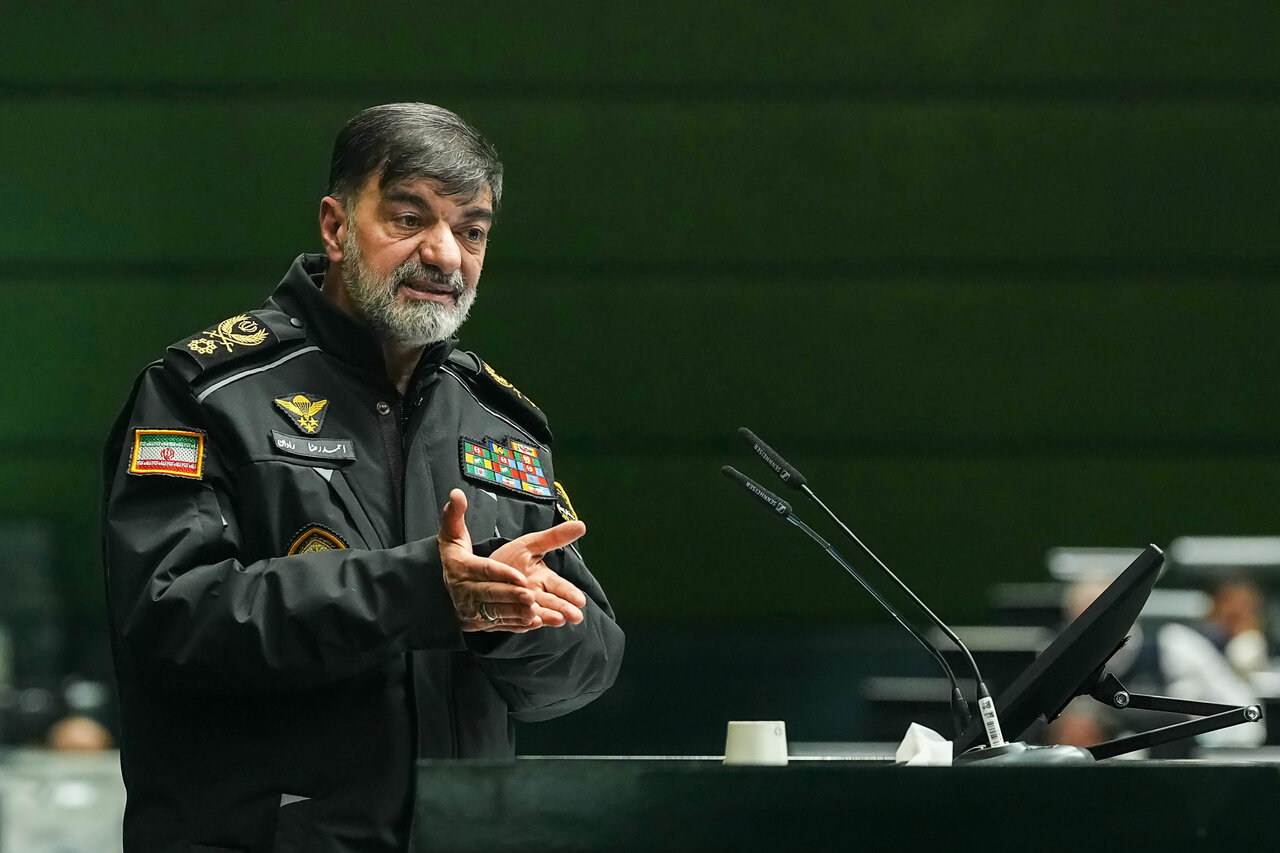 نشست غیرعلنی چهارشنبه ۱۷ دی