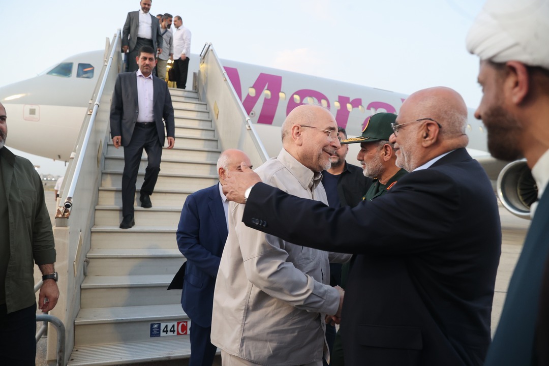  رئیس مجلس در فرودگاه بین المللی آبادان