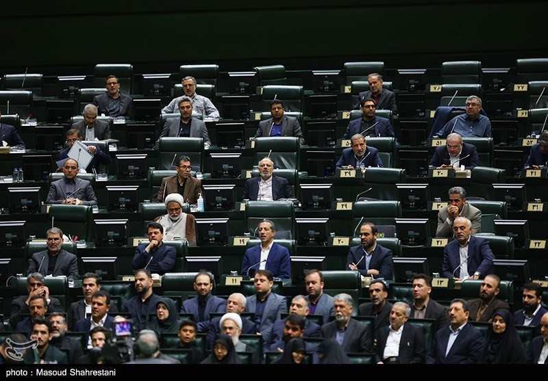 مراسم بزرگداشت شهدای خدمت در مجلس