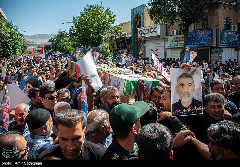  تشییع و تدفین شهدا حادثه تروریستی حرم شاهچراغ (ع)