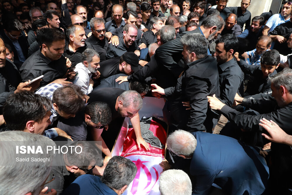 مراسم تشییع و تدفین شهدای تجاوز رژیم صهیونیستی