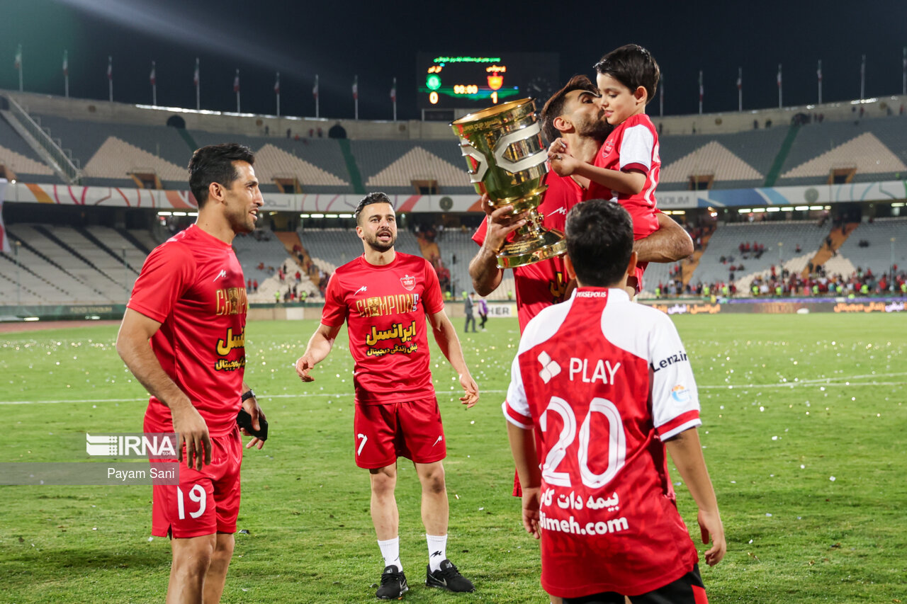 لیگ برتر فوتبال- پرسپولیس و گل گهر