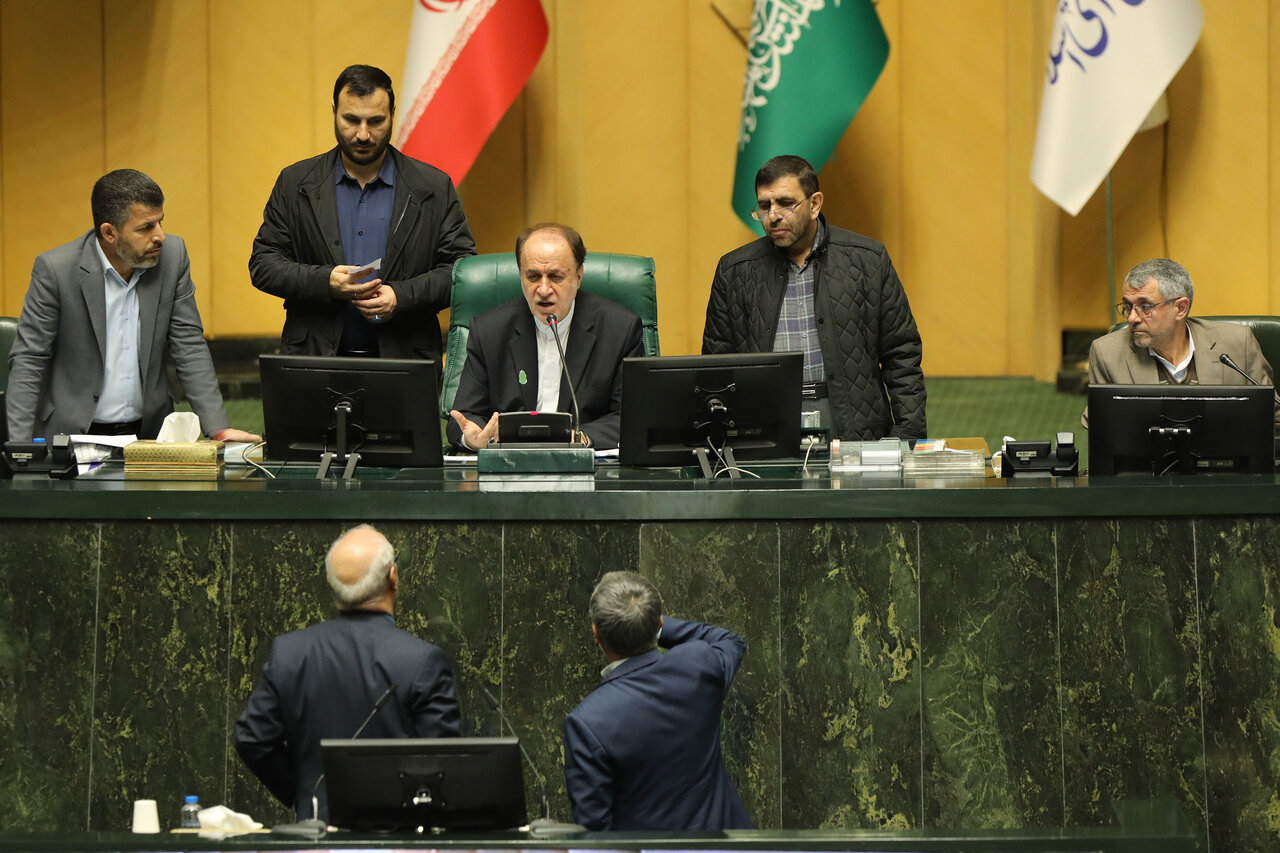 نشست علنی سه شنبه ۱۴ بهمن ماه مجلس
