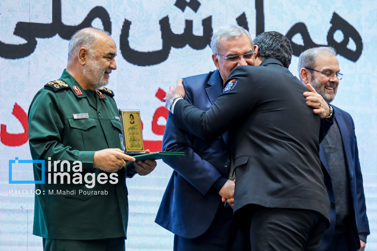 تجلیل از امدادرسان‌های حادثه تروریستی پیجرهای لبنان