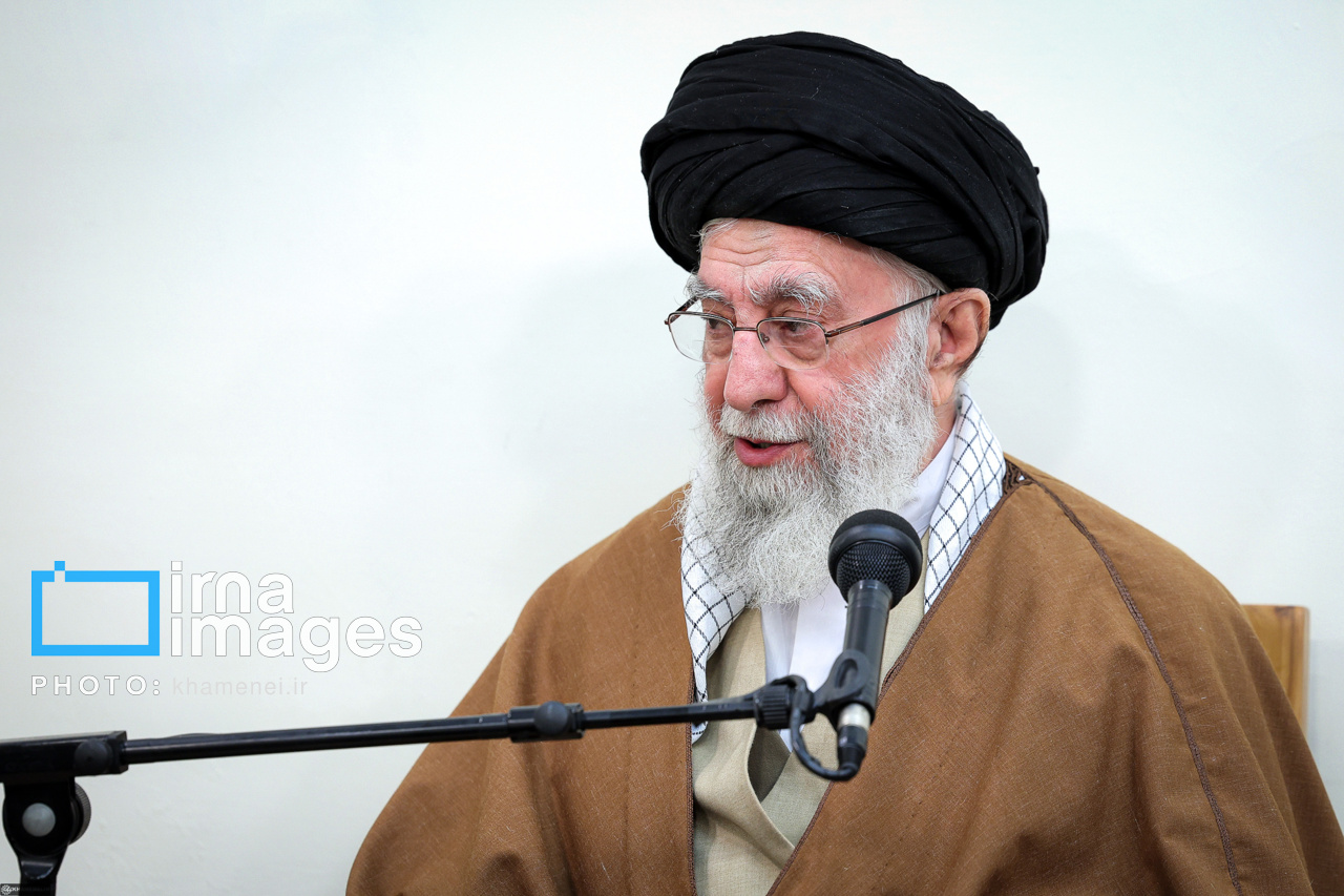 تصاویر دیدار مسئولان ارشد سه قوه با رهبر انقلاب