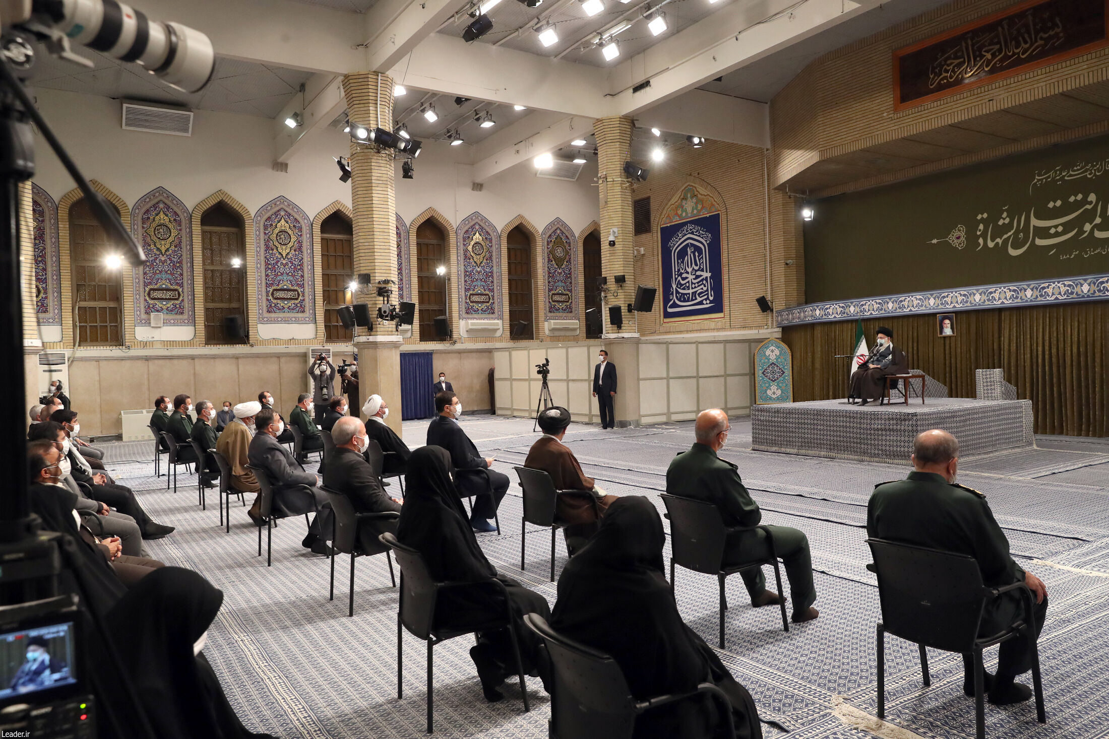 دیدار دست‌اندرکاران کنگره‌ شهدای ایلام با رهبر انقلاب