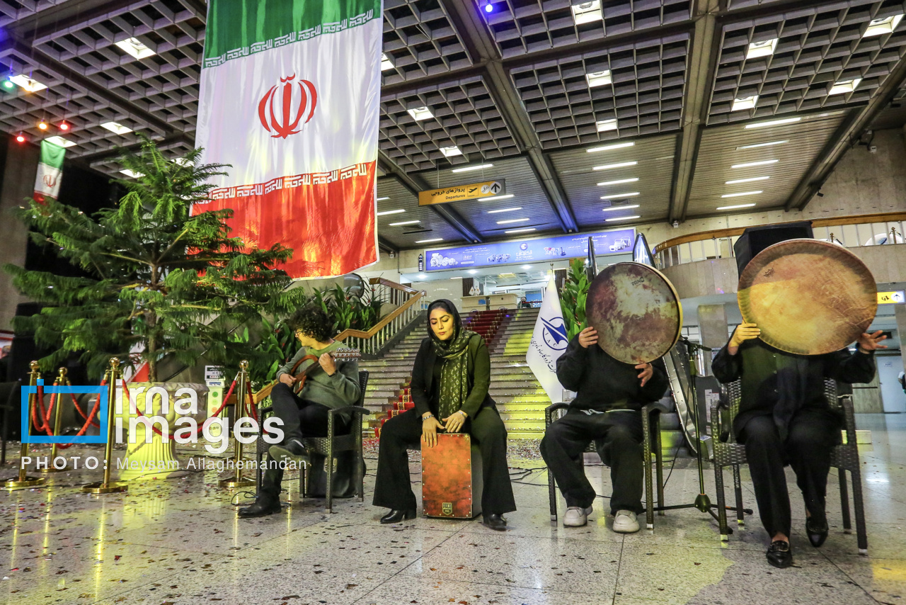 مراسم سالروز ورود امام خمینی(ره) به کشور