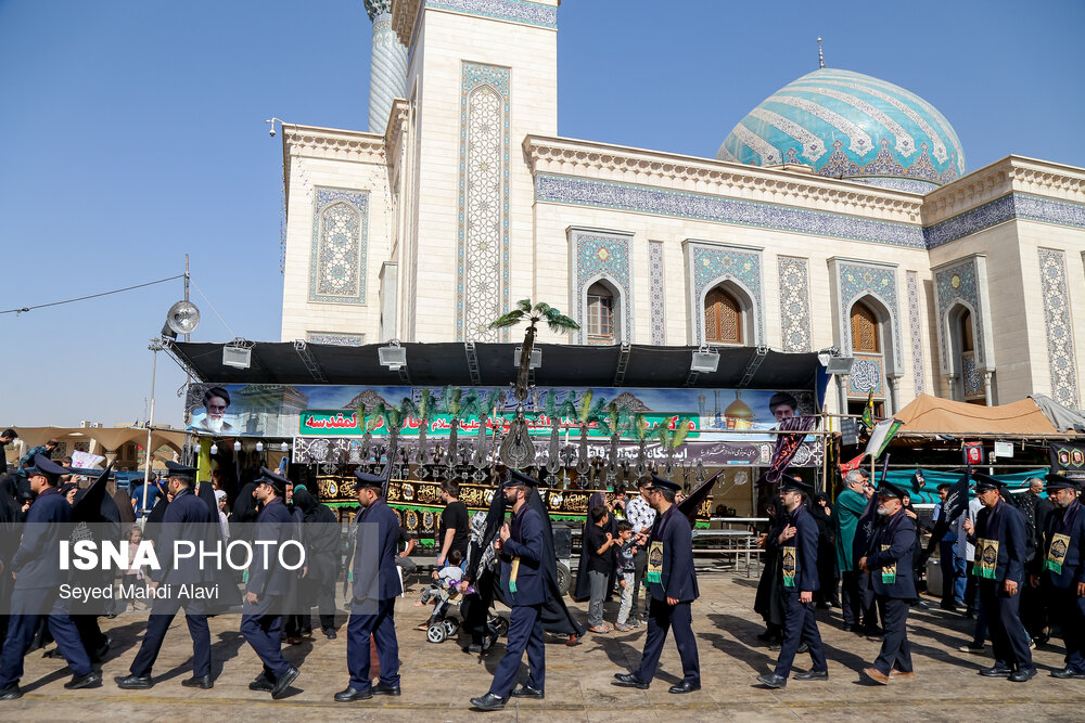 دسته عزاداری خادمان و زائران حرم مطهر حضرت معصومه (س)