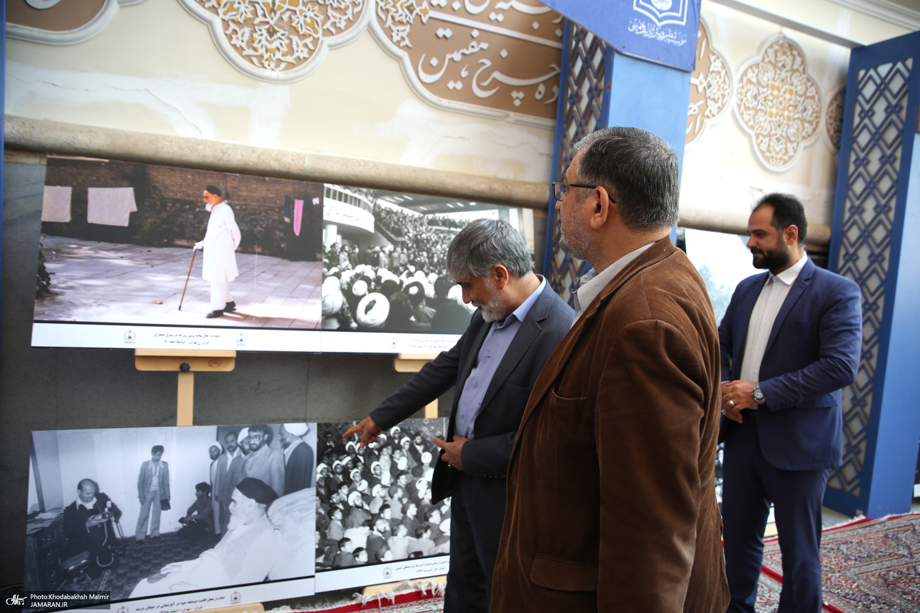 بازدید قالیباف از نمایشگاه عکس امام خمینی (س)