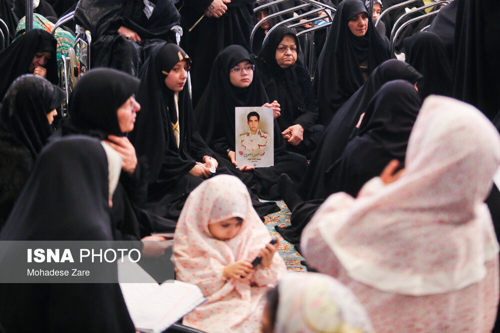 مراسم وداع با شهدای مرزبانی و دفاع مقدس در حرم مطهر رضوی