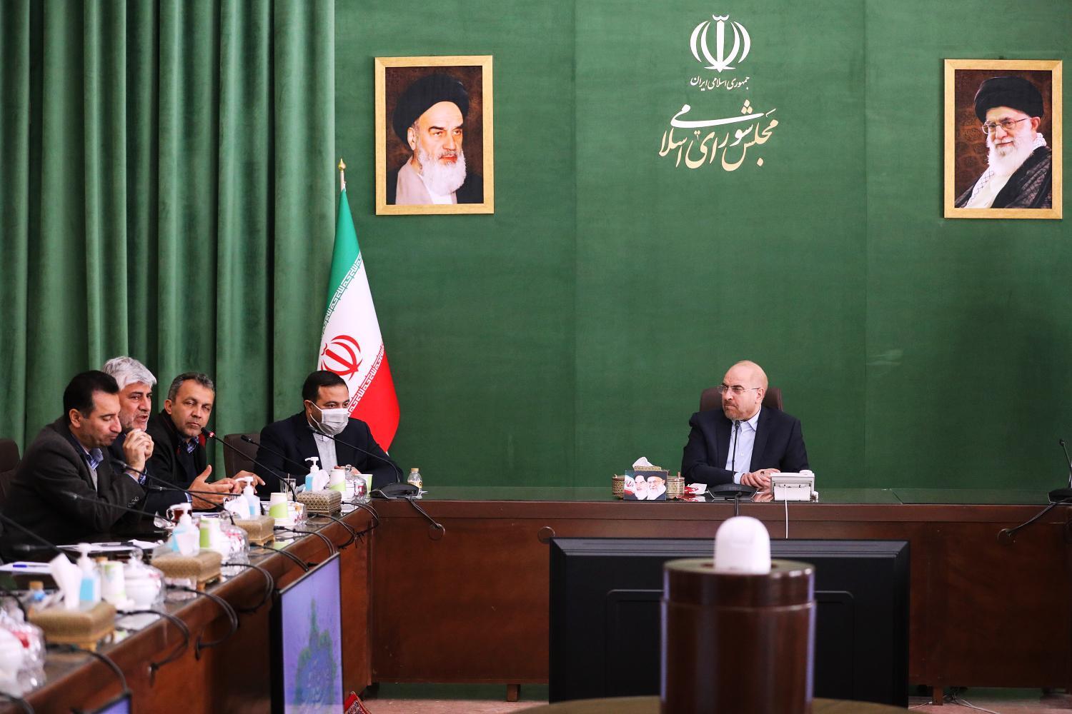 نشست مجمع نمایندگان استان فارس با قالیباف