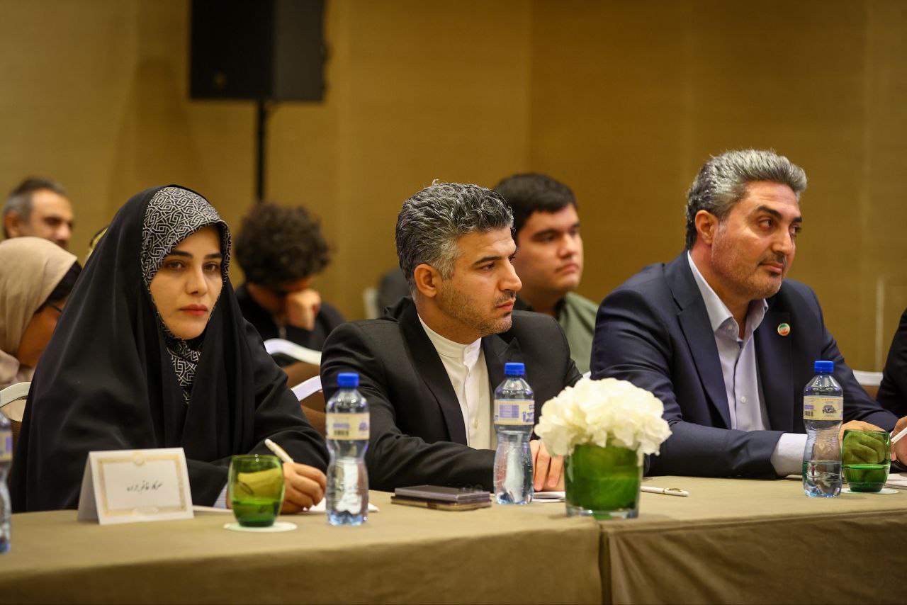 نشست صمیمی باقر قالیباف با ایرانیان خارج از کشور