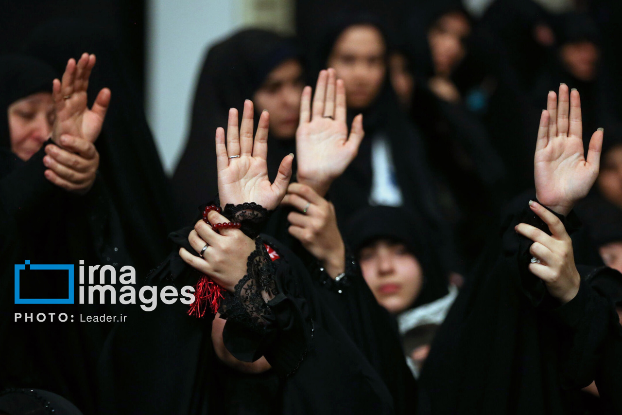 نخستین شب عزاداری ایام فاطمیه با حضور رهبر انقلاب