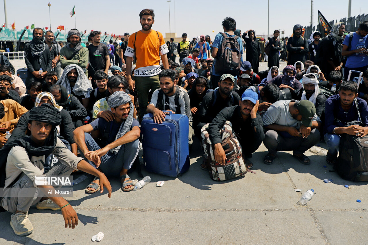 زائران خارجی اربعین در مرز چذابه