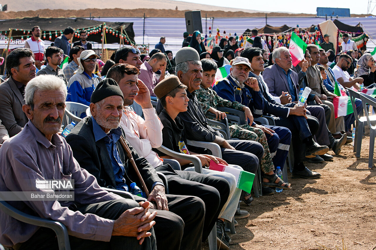 رئیس جمهور در جشن بزرگ عشایر دشت سقاوه