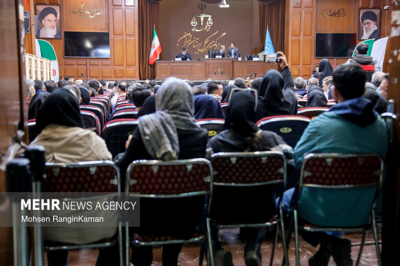 اولین جلسه رسیدگی به پرونده کوروش کمپانی