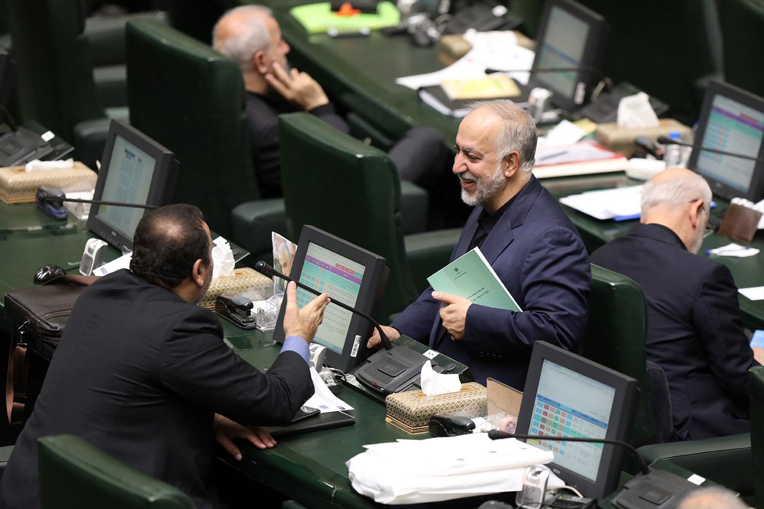 نشست علنی یکم مردادماه مجلس