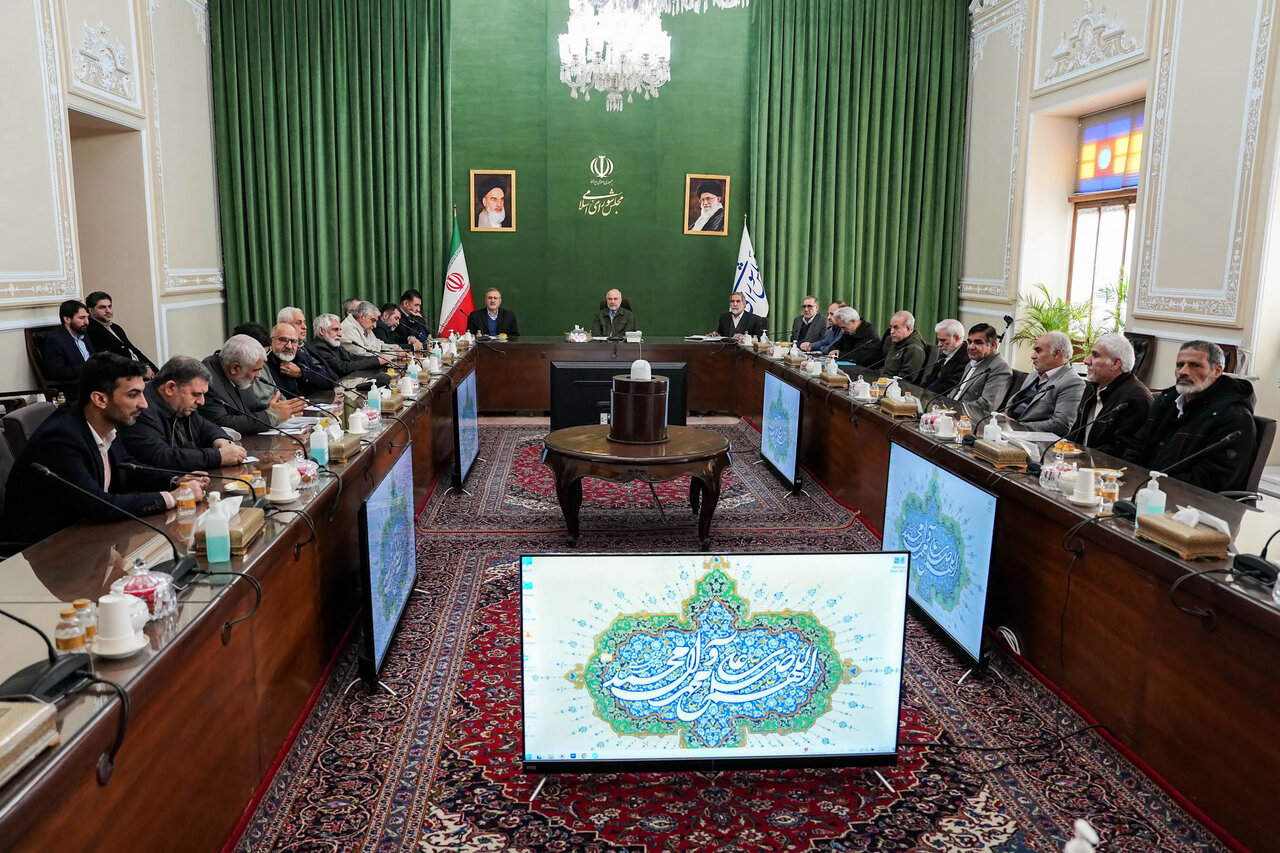 دیدار جمعی از جانبازان و ایثارگران با قالیباف