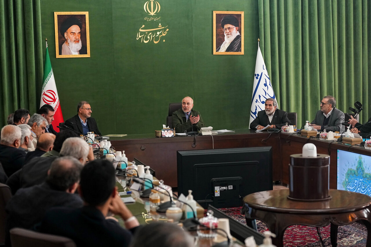 دیدار جمعی از جانبازان و ایثارگران با قالیباف