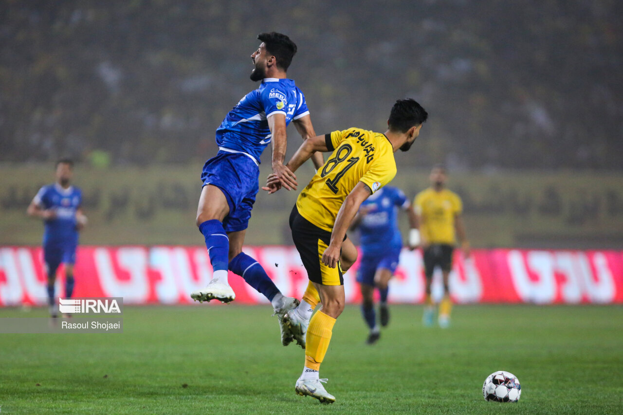 لیگ برتر فوتبال- سپاهان و استقلال