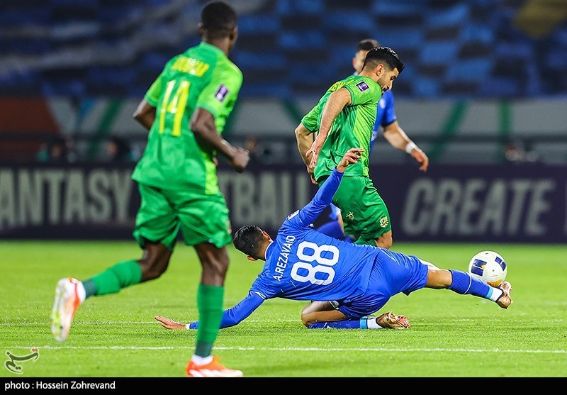 دیدار تیم‌های فوتبال استقلال و الشرطه عراق