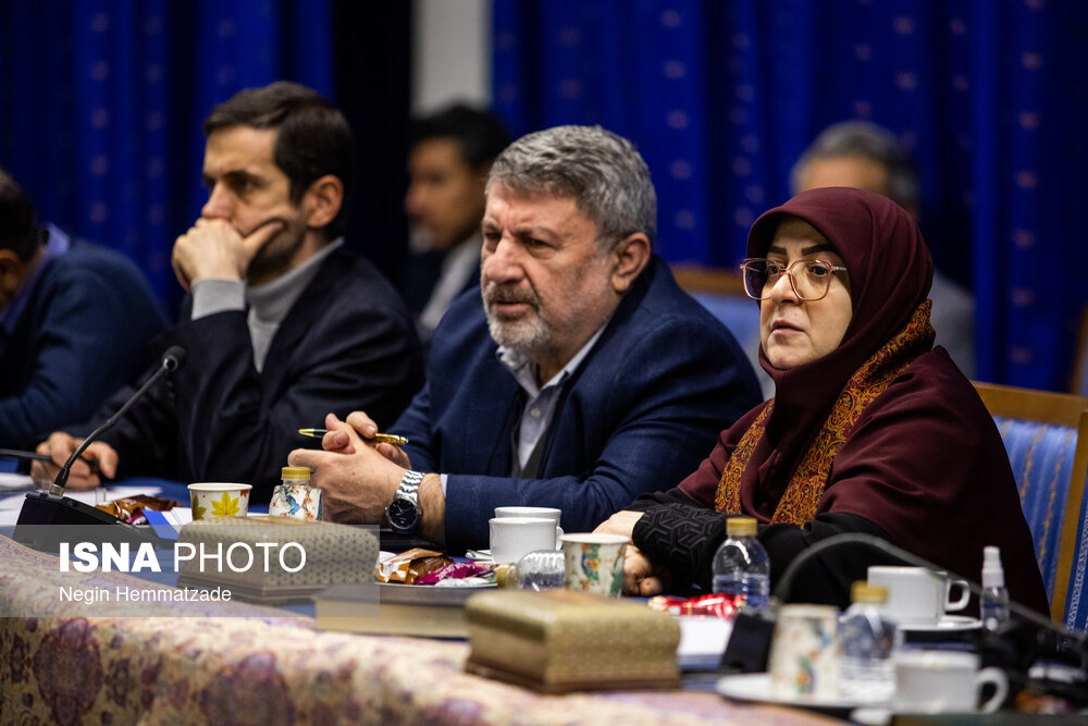 نشست بررسی راهکارهای تحقق انسجام ملی با حضور پزشکیان