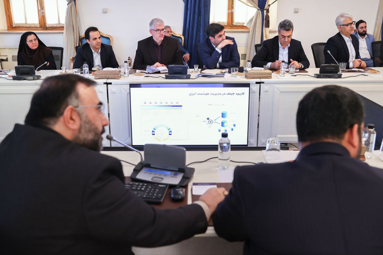 حضور پزشکیان در وزارت ارتباطات