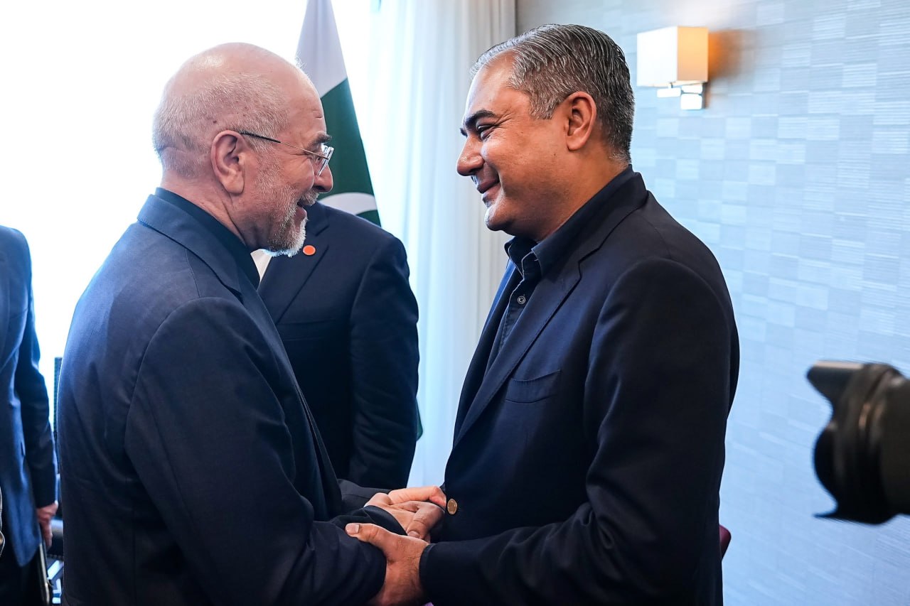 دیدار نخست وزیر پاکستان با قالیباف