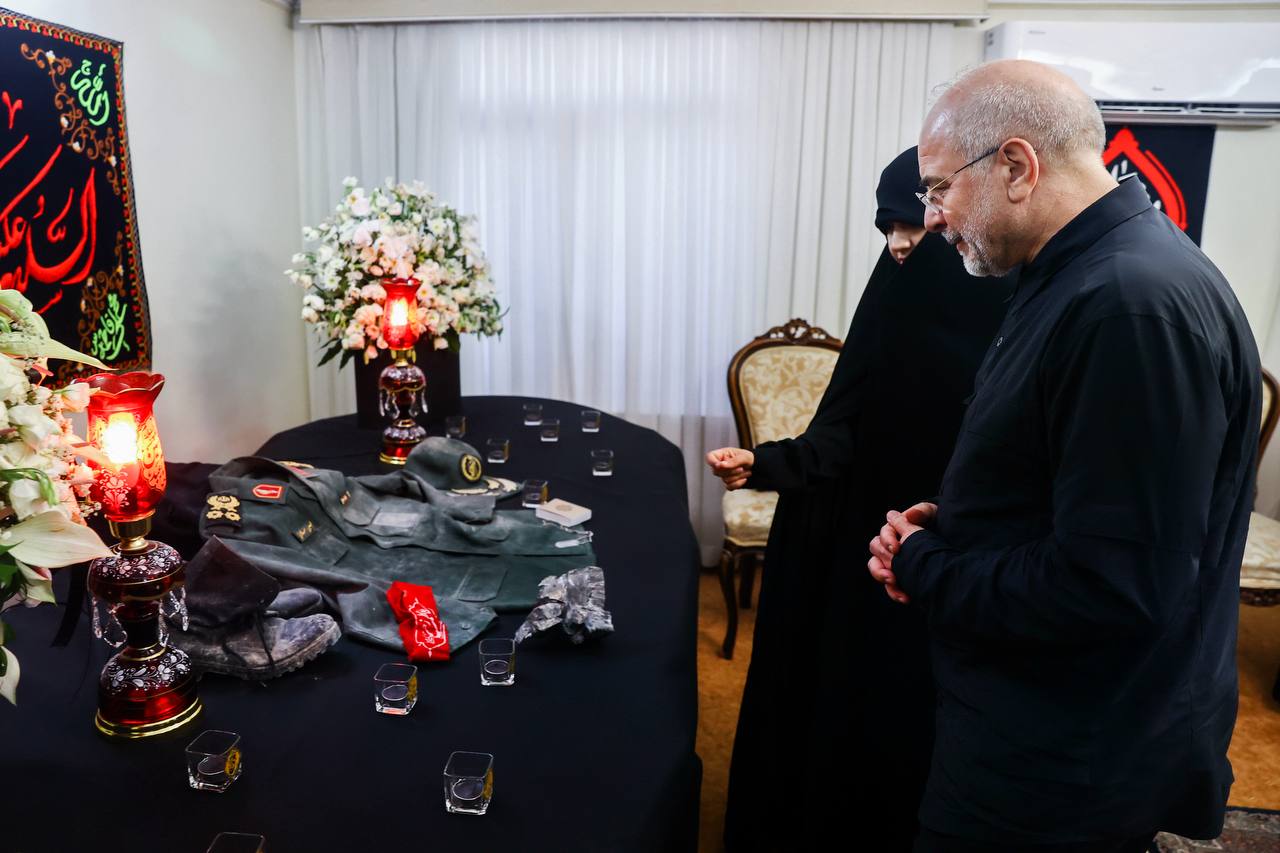 نمایش لباس‌ها و آثار به جامانده از سپهبد شهید سلامی