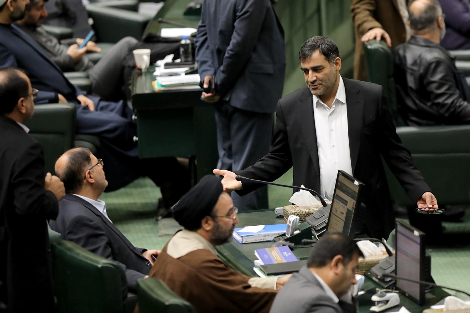 صحن علنی مجلس شورای اسلامی ۸ بهمن ماه ۱۴۰۲