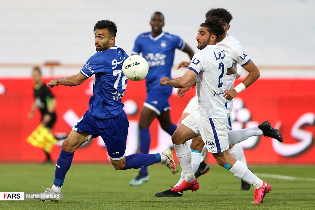 استقلال-پیکان