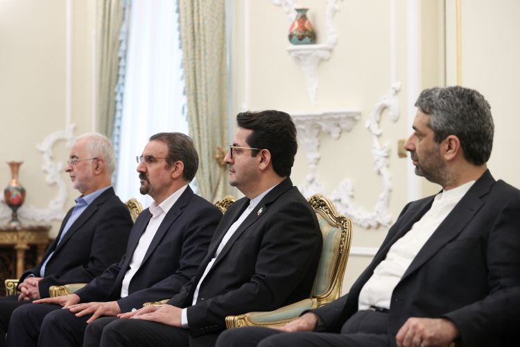 تصاویری از دیدار وزیر کشور عمان با دکتر پزشکیان 