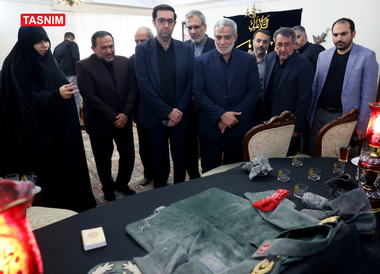 دیدار جمعی از مدیران رسانه‌های کشور با خانواده شهید سلامی