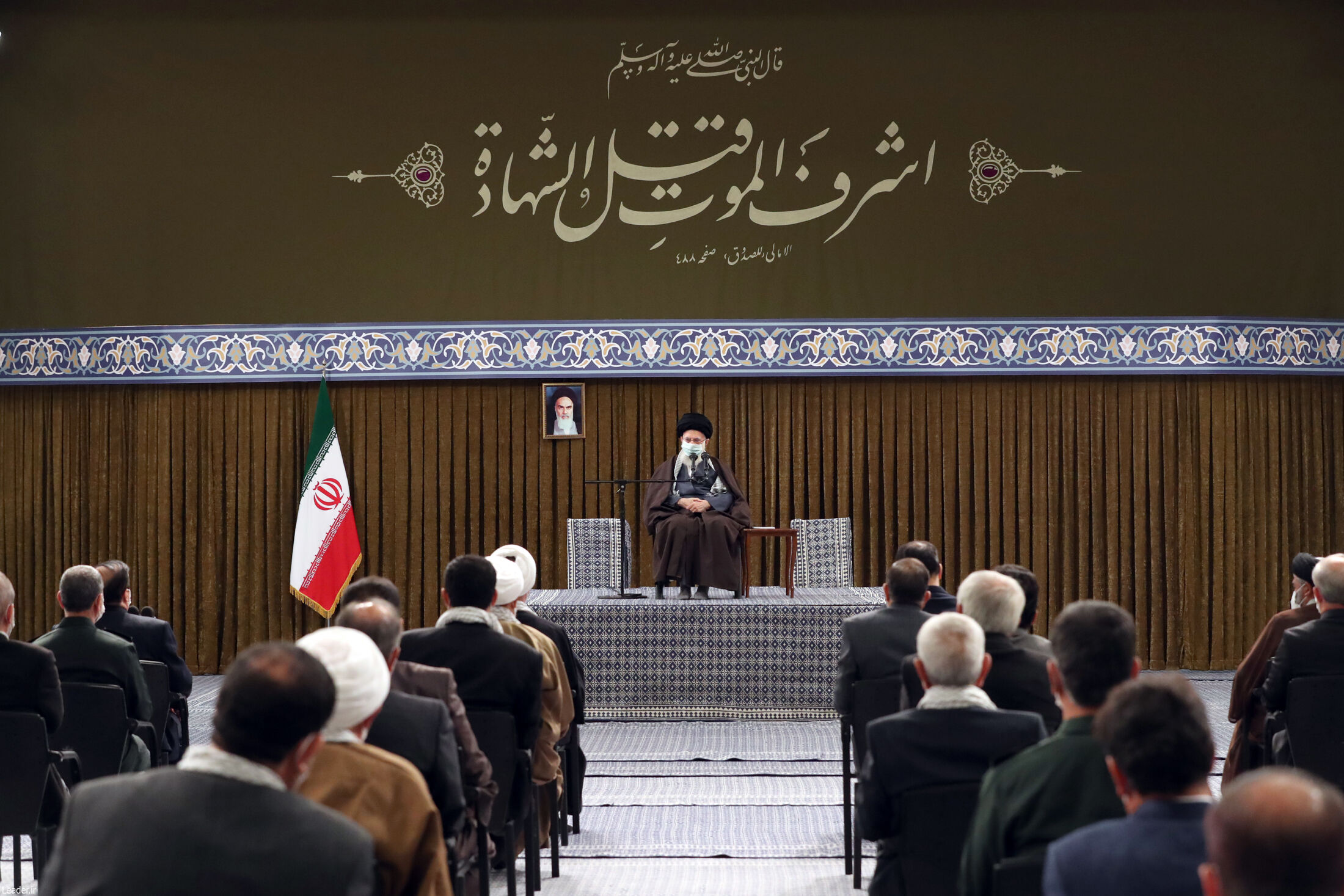 دیدار دست‌اندرکاران کنگره‌ شهدای ایلام با رهبر انقلاب