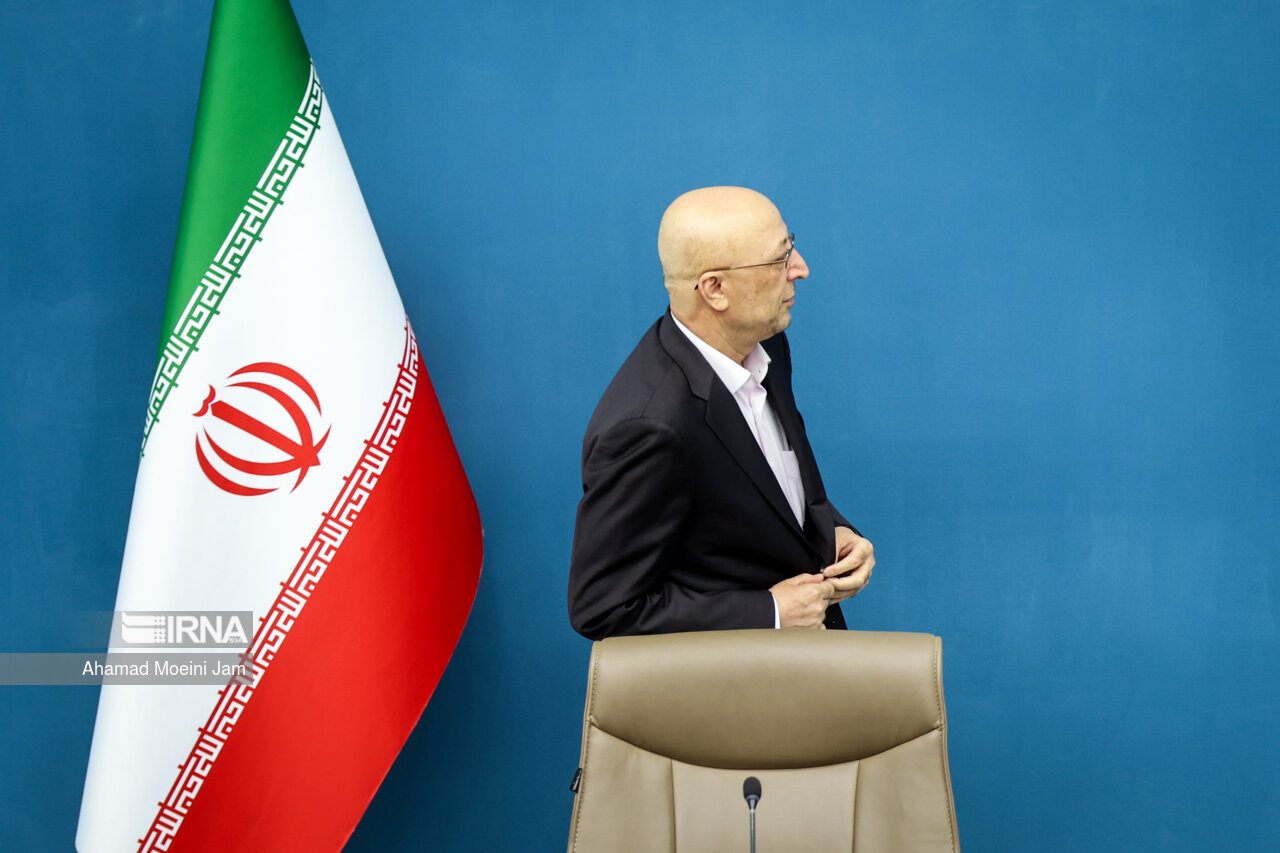 نشست اساتید و نخبگان علوم و فناوری های برتر ساز با رئیس جمهور