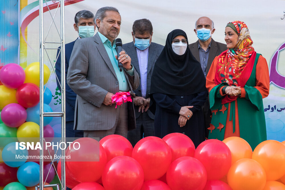 مراسم جشن غنچه‌ها و شکوفه‌ها در مدرسه منیره عاصمی